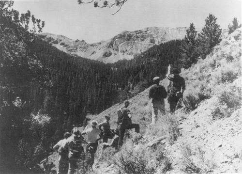 Rob Scholten and a Penn State field geology class in Montana